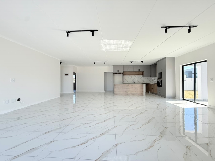 3 Bedroom Property for Sale in Sandown Western Cape